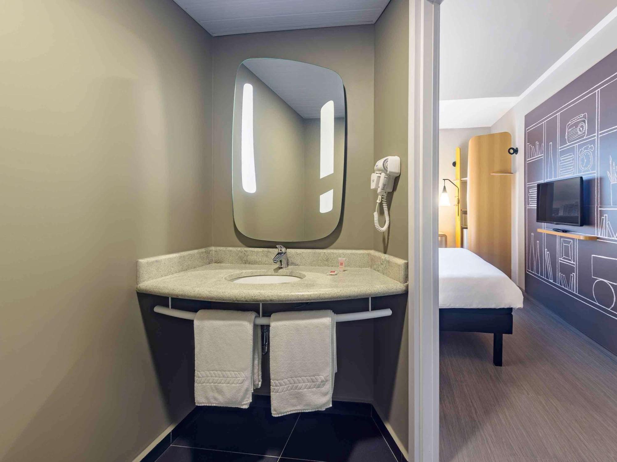 Ibis Jacarei Hotel Ngoại thất bức ảnh
